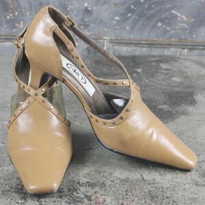 SRO Tan Leather Heels with Gold Studded Detail, 2.75 inch heels, Size 5.5